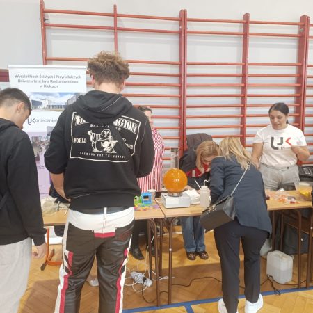 553126869_1351612636974307_65945386922932837_n